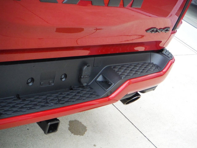 New 2027 RAM 1500 4x4 Crew Cab image 14