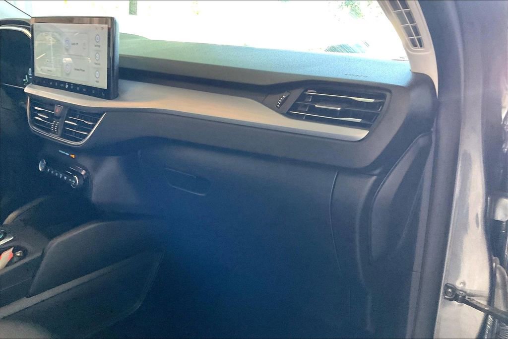 Used 2024 Ford Escape Platinum AWD/4WD image 23