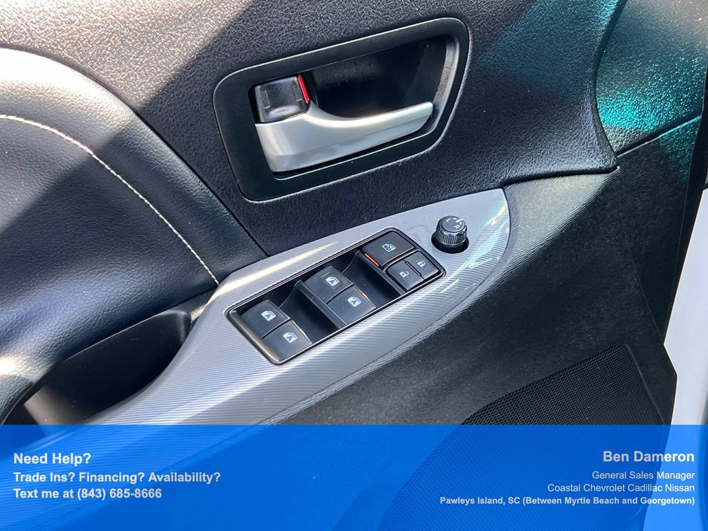 Used 2017 Toyota Sienna SE Premium FWD image 6
