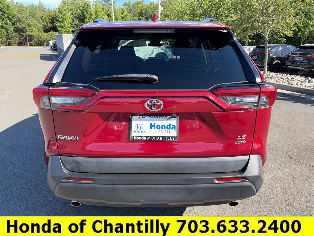 Used 2021 Toyota RAV4 LE AWD/4WD image 39