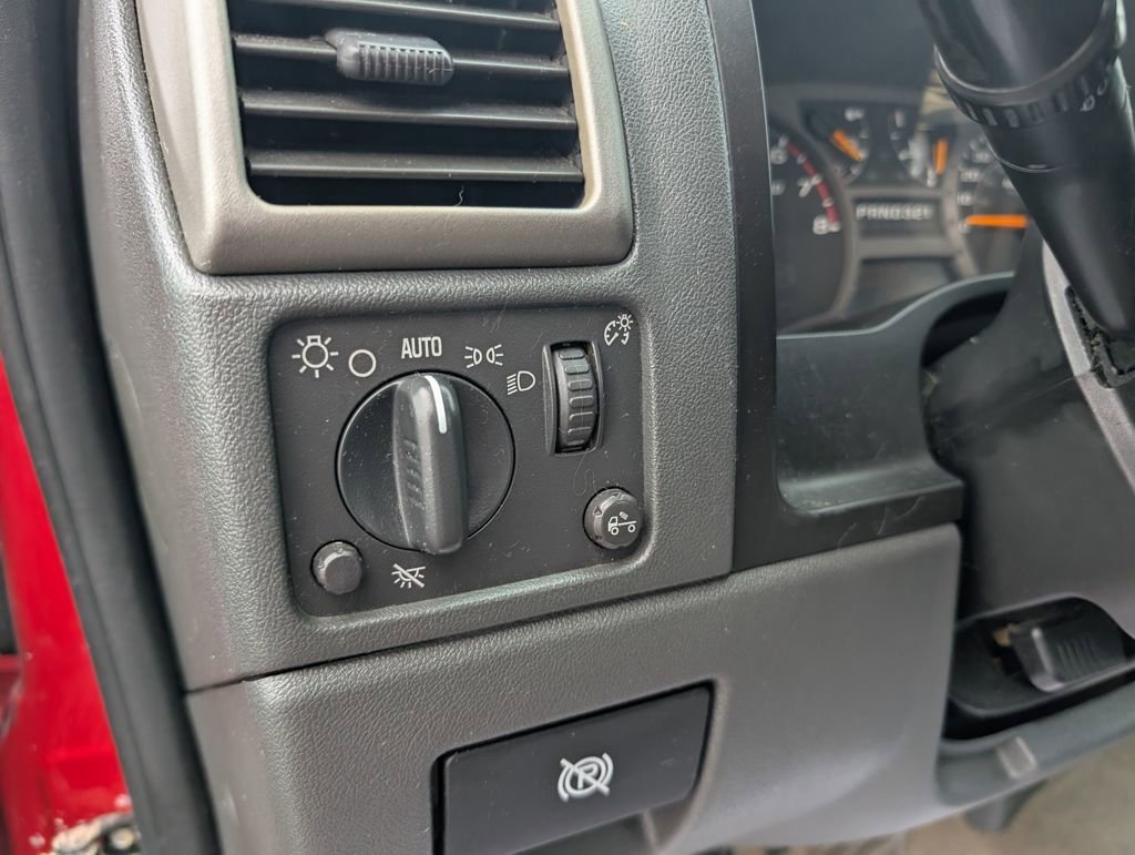 Used 2005 Chevrolet Colorado LS w/ Comfort Convenience Package image 13