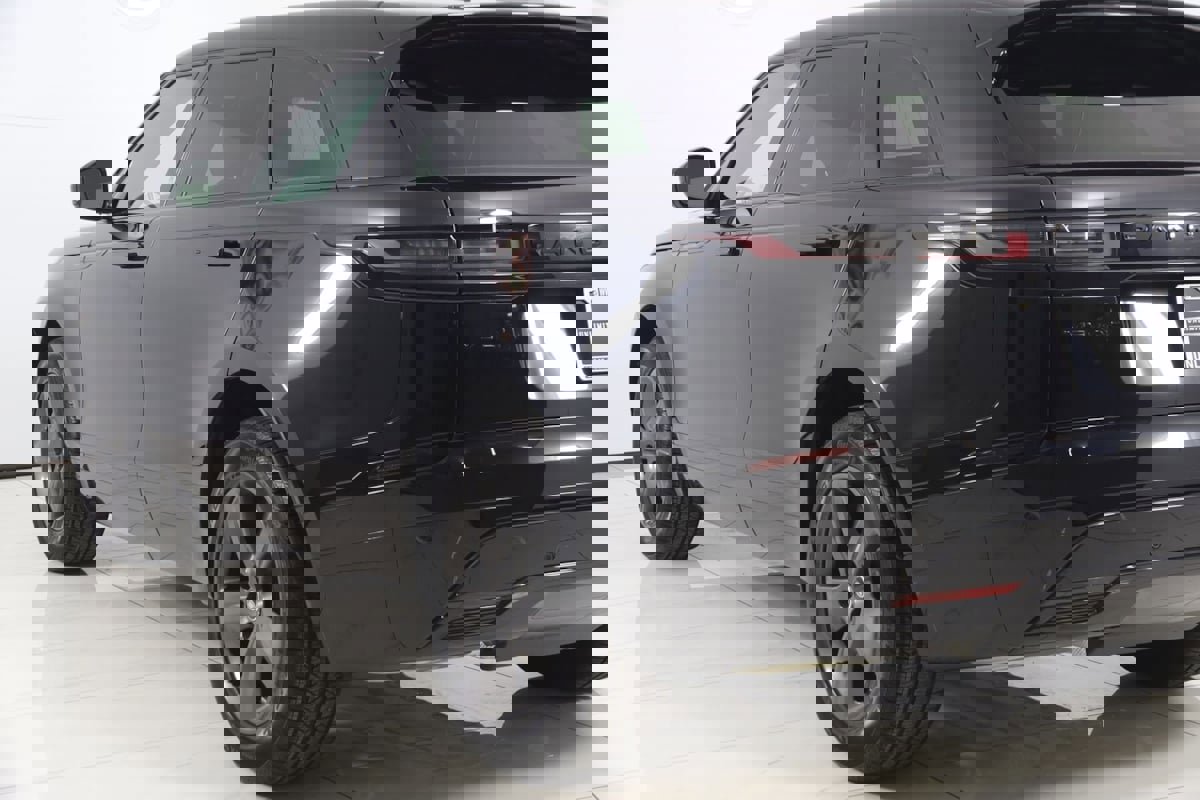 Used 2025 Land Rover Range Rover Velar Dynamic SE image 24