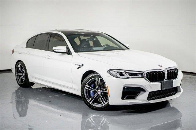 Used 2023 BMW M5 w/ Executive Package image 4