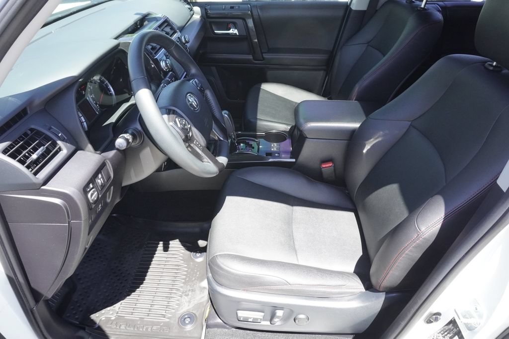 Used 2015 Toyota 4Runner Trail Premium AWD/4WD image 19