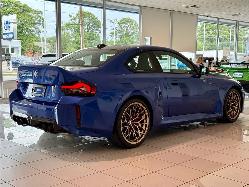 Used 2026 BMW M2 CS RWD image 4