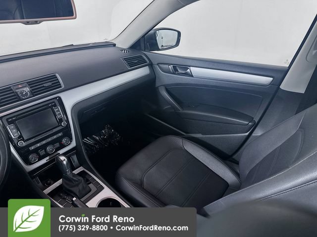Used 2013 Volkswagen Passat 2.5 SE FWD image 21