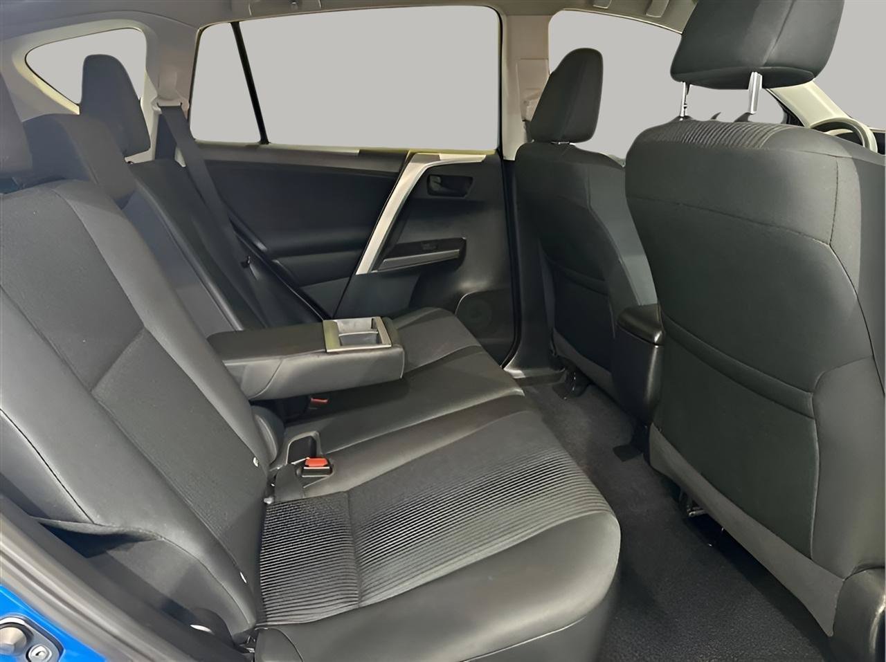 Used 2016 Toyota RAV4 LE AWD/4WD image 22