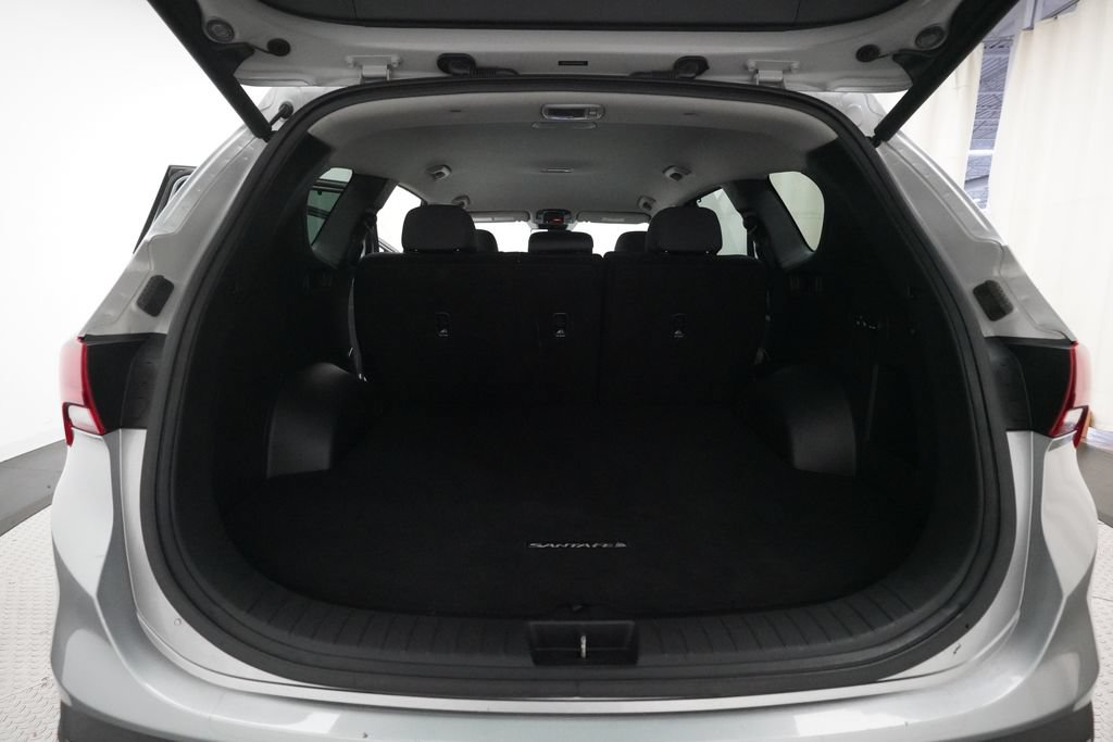 Used 2021 Hyundai Santa Fe SEL w/ Convenience Package FWD image 10