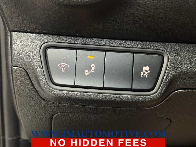Used 2023 Kia Forte LXS w/ LXS Technology Package FWD image 31