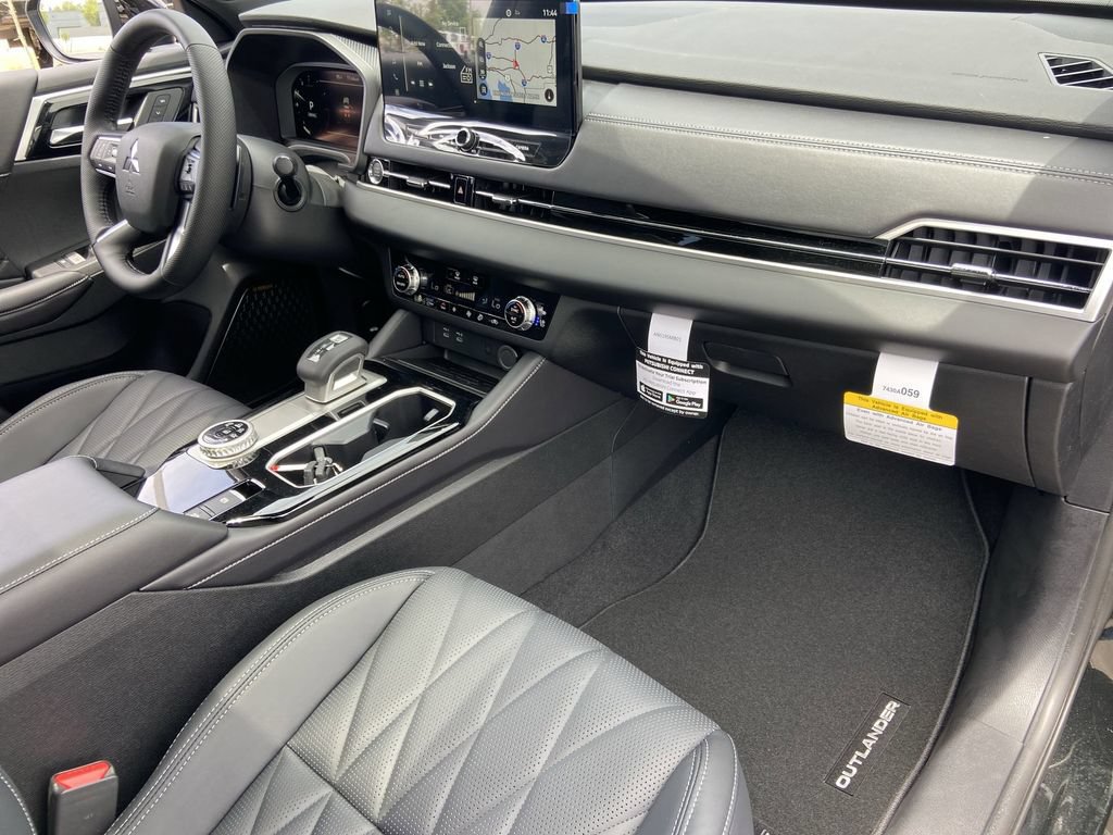 New 2026 Mitsubishi Outlander SEL Black Edition FWD image 26