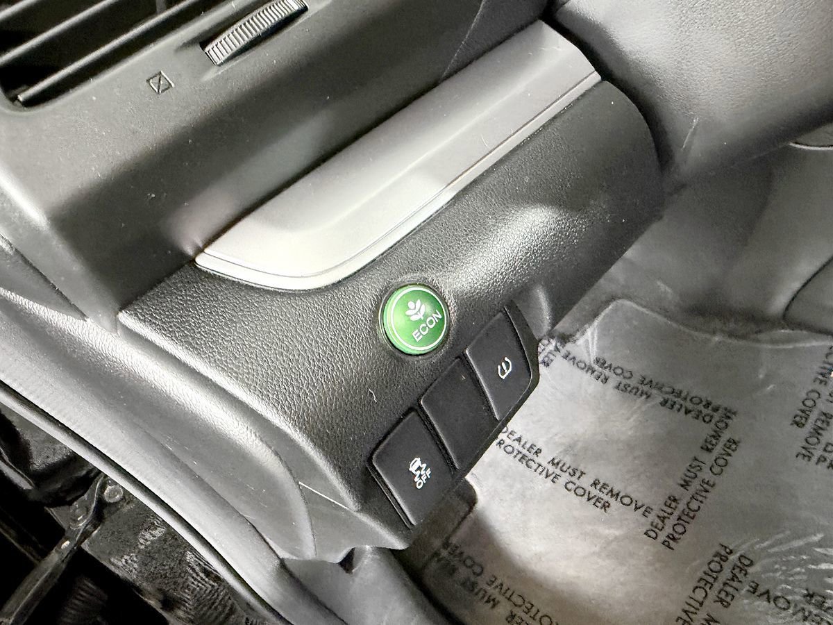 Used 2015 Honda CR-V LX image 28