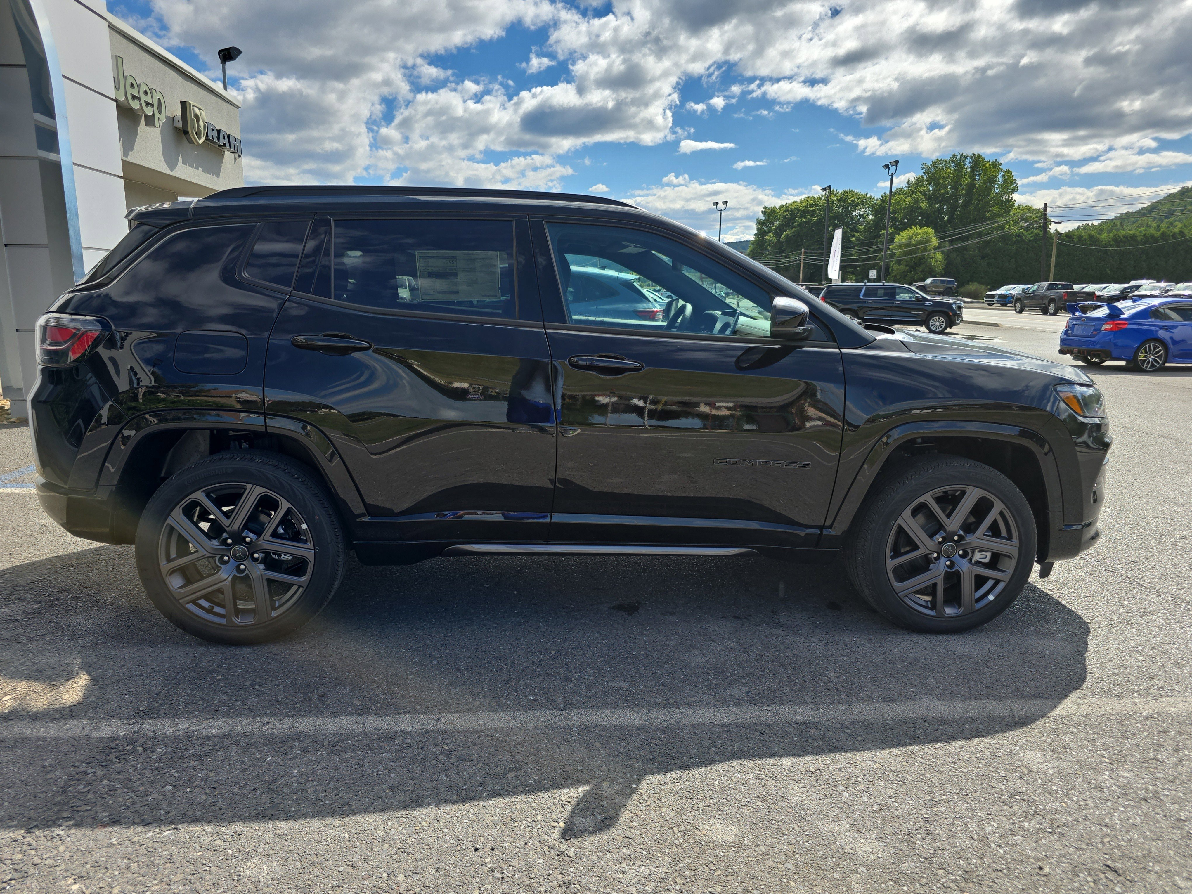 New 2025 Jeep Compass Limited w/ High Altitude Package video 2