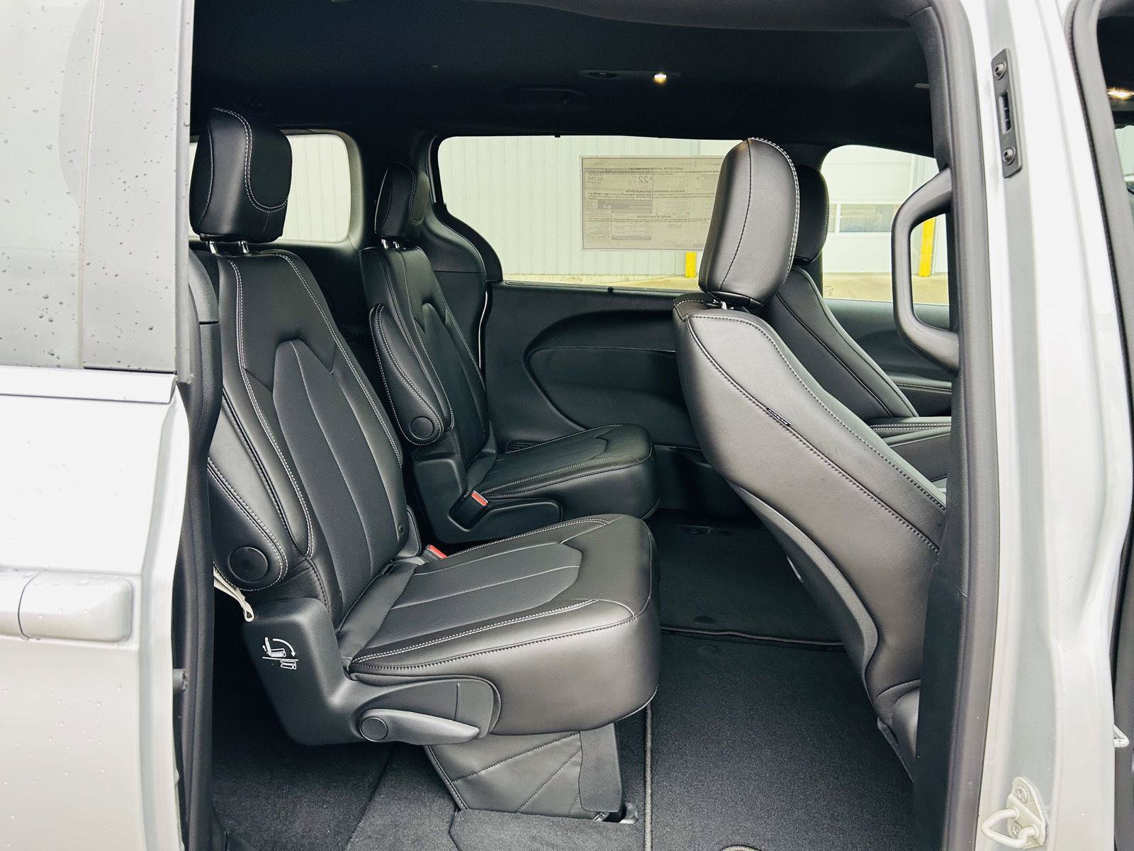 New 2026 Chrysler Voyager LX FWD image 30