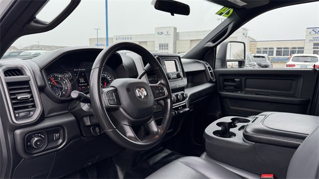 Used 2024 RAM 3500 Tradesman image 19