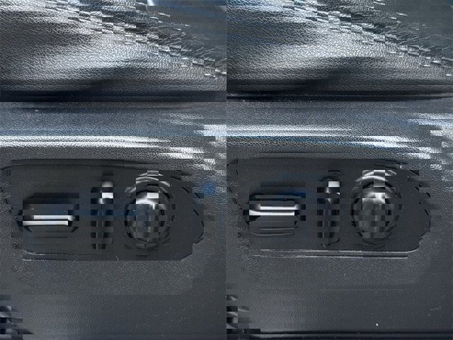 Used 2019 Chevrolet Silverado 1500 LTZ w/ LTZ Texas Edition image 32