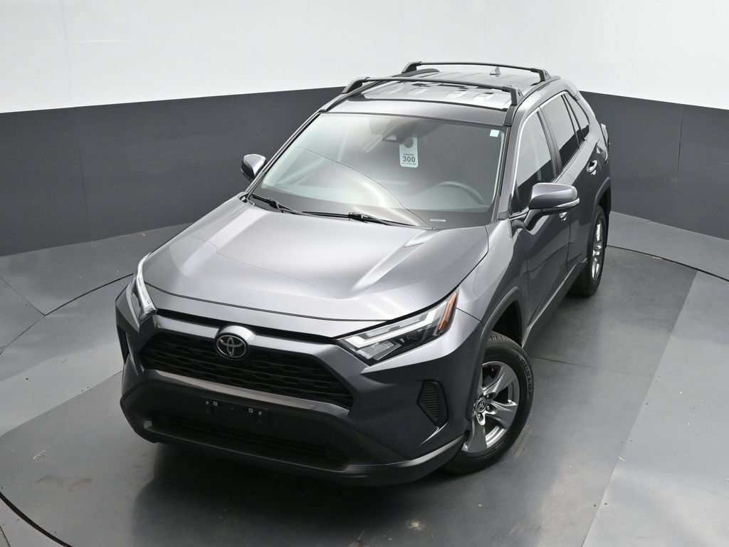 Used 2024 Toyota RAV4 XLE AWD/4WD image 35