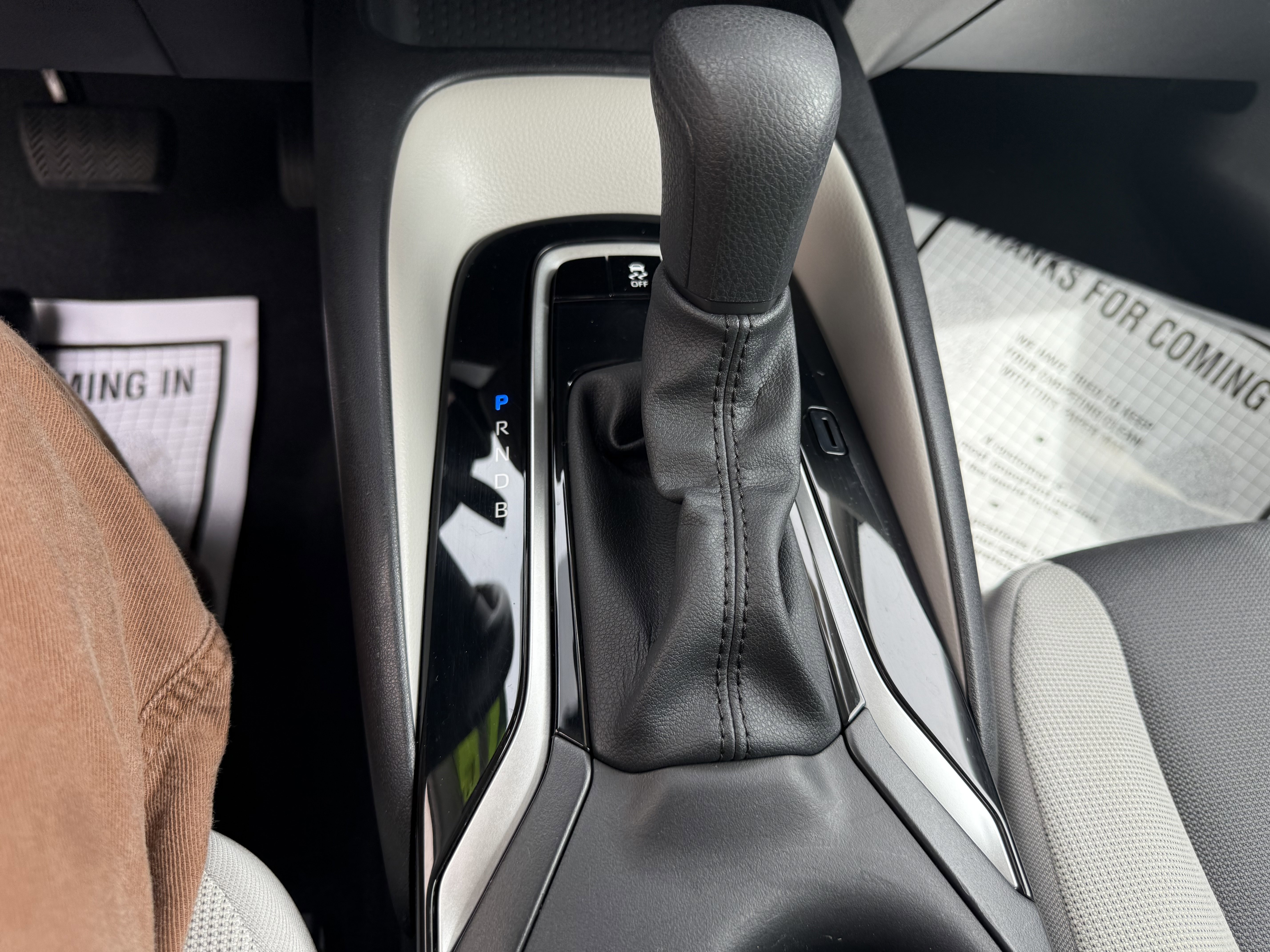 Certified 2024 Toyota Corolla LE FWD image 15