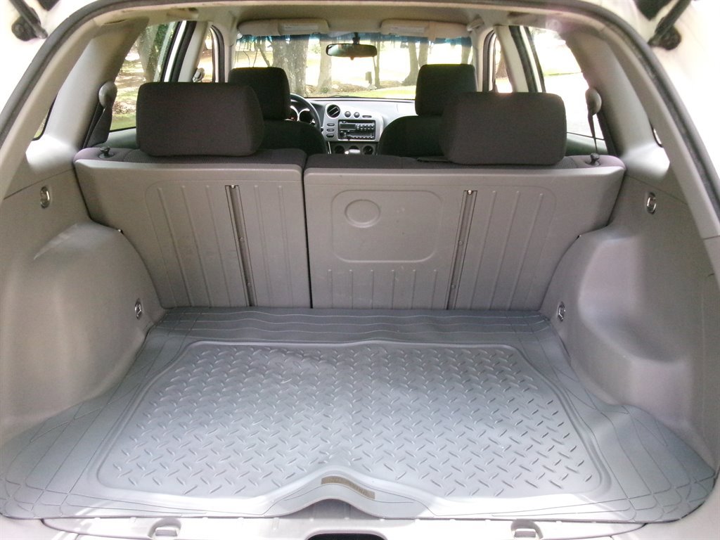 Used 2005 Pontiac Vibe w/ Power Group Value Package FWD image 33