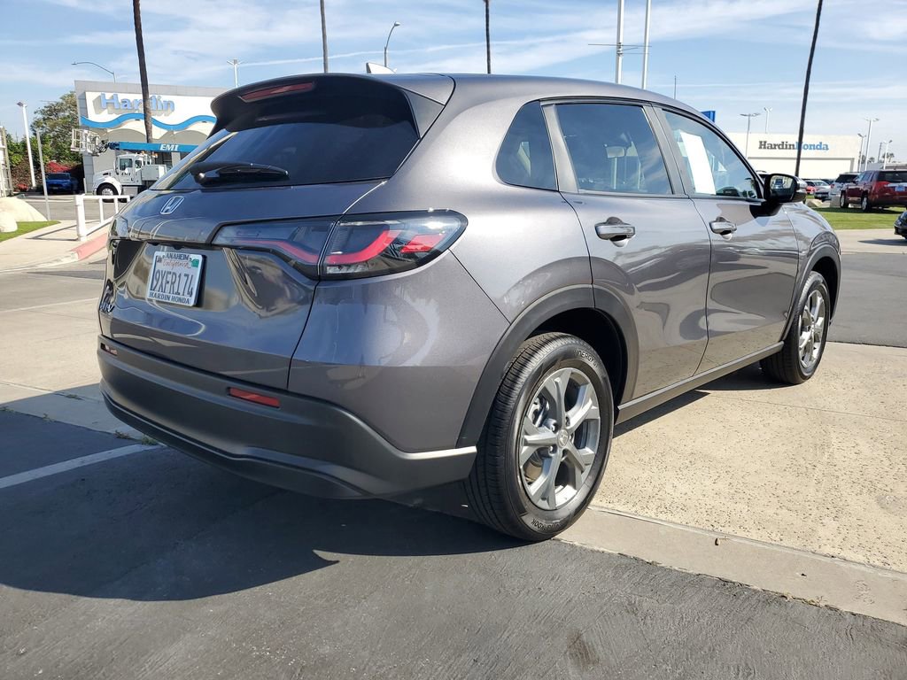 Certified 2026 Honda HR-V LX image 5