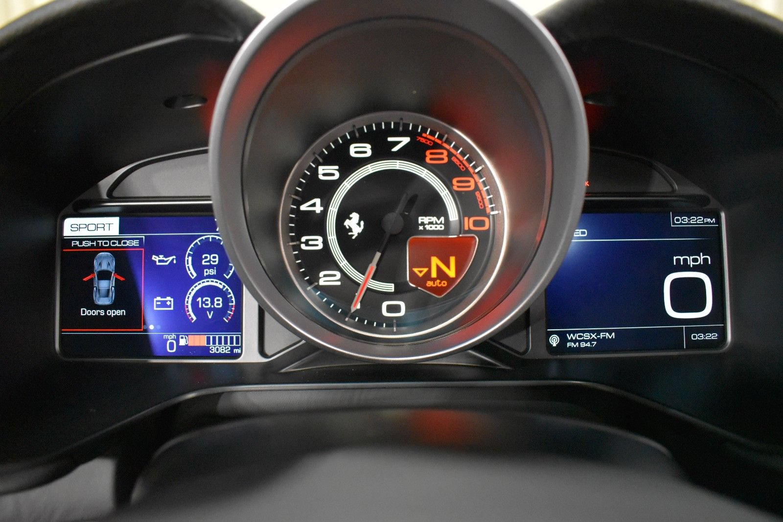 Used 2020 Ferrari Portofino RWD image 15