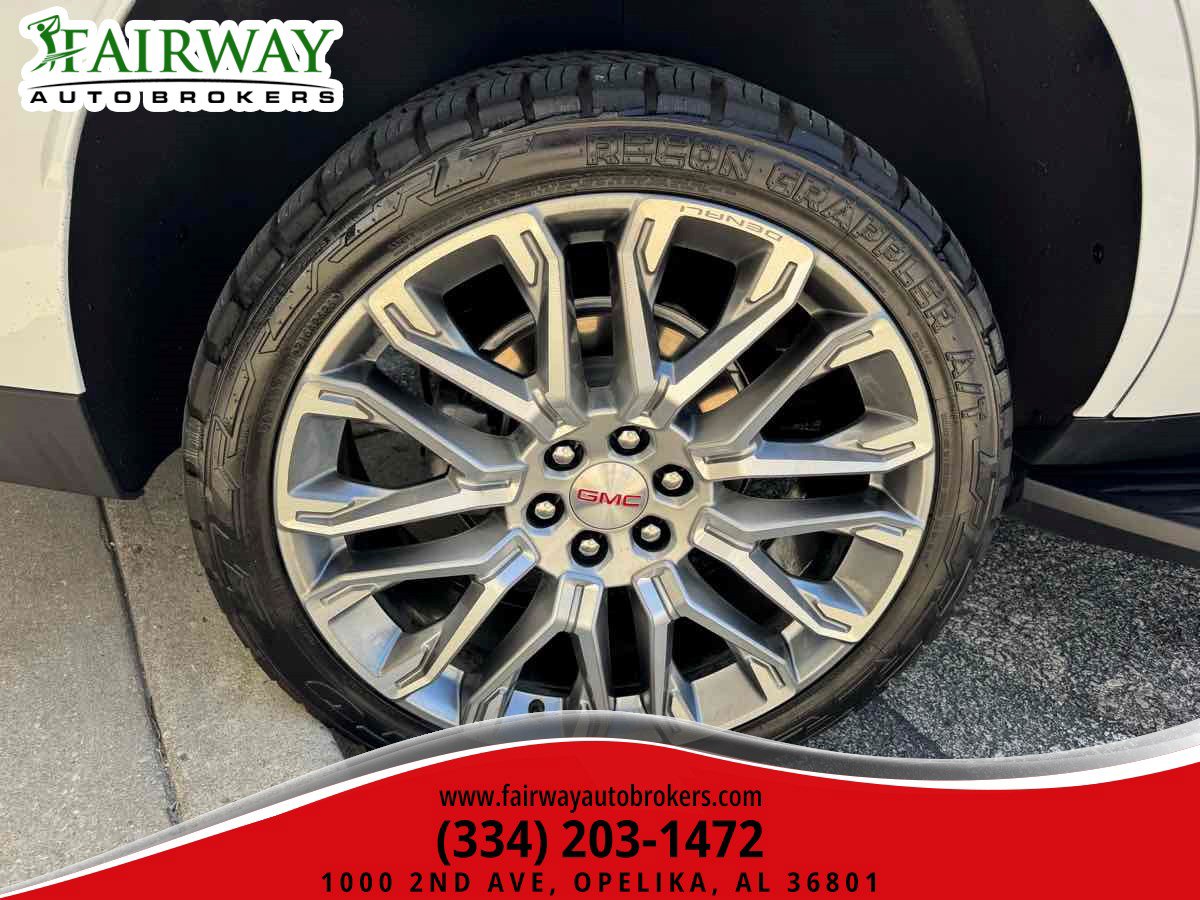 Used 2025 GMC Yukon Denali AWD/4WD image 52