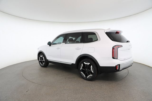 Used 2023 Kia Telluride EX w/ EX Captain's Chair Package image 10