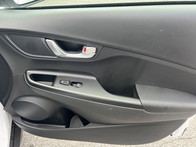 Certified 2023 Hyundai Kona SEL w/ Convenience Package image 15