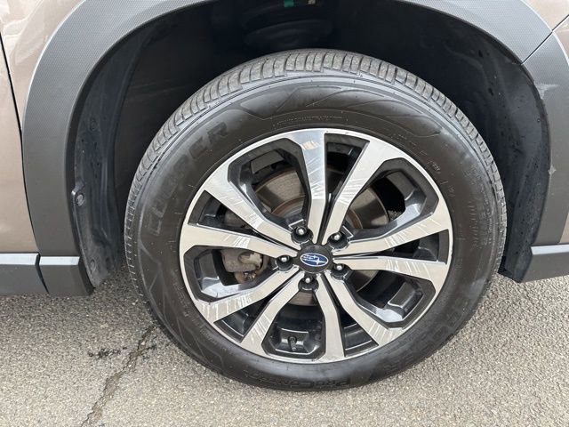 Certified 2023 Subaru Forester Limited AWD/4WD image 35