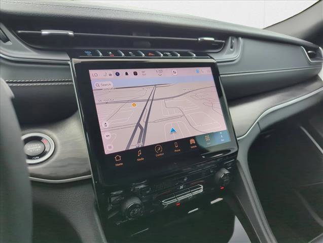 Used 2025 Jeep Grand Cherokee Limited 4xe image 12