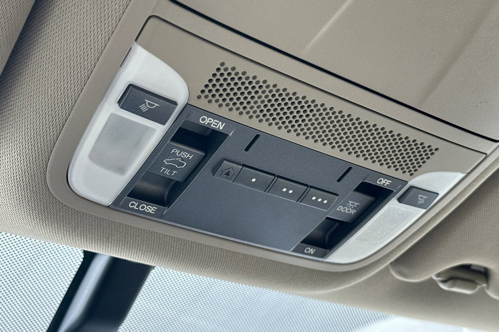 Used 2016 Acura MDX SH-AWD image 23