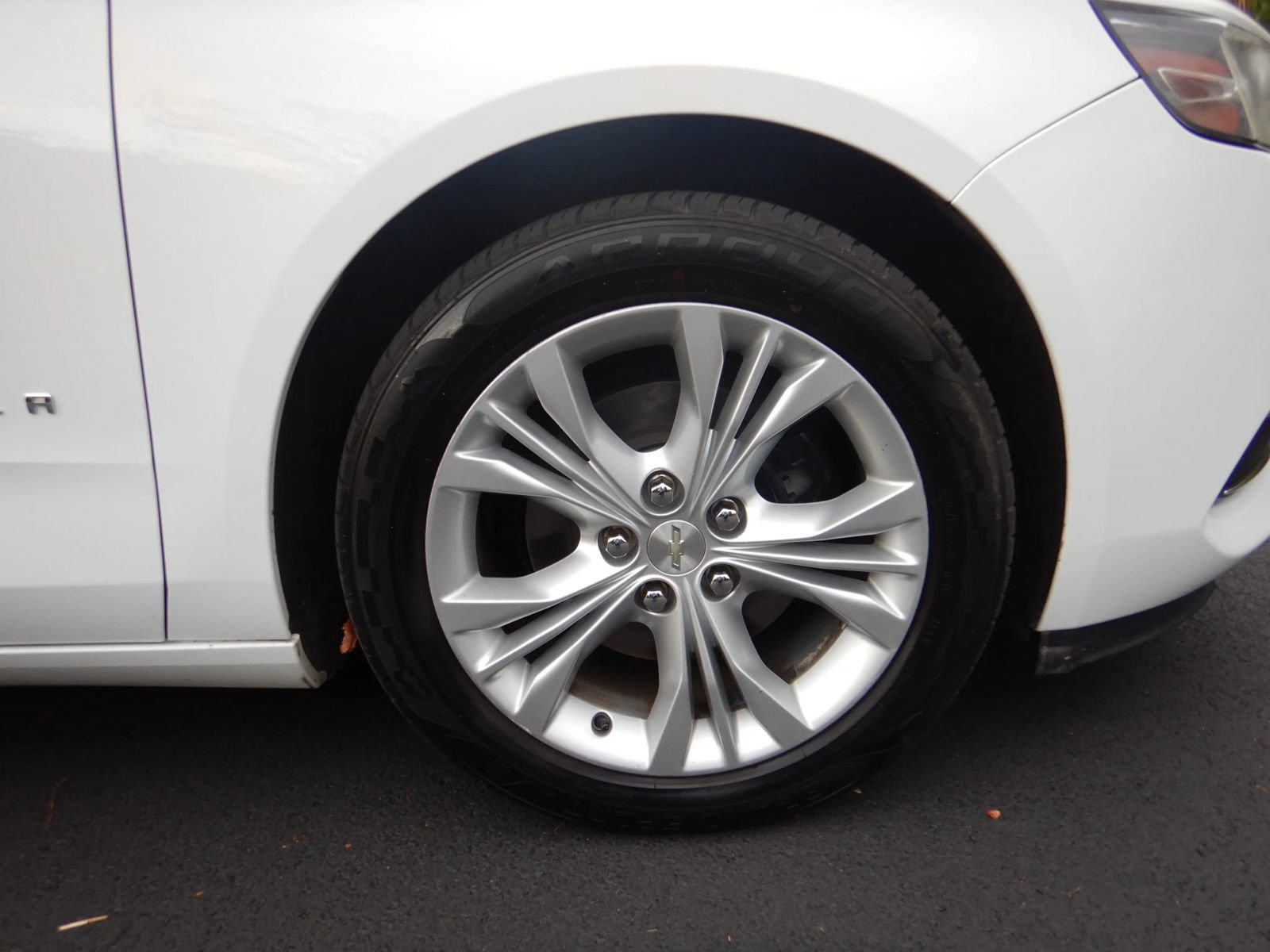 Used 2014 Chevrolet Impala LT w/ Premium Seating Package FWD image 30