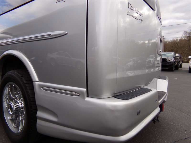 Used 2013 GMC Savana 2500 Extended image 12