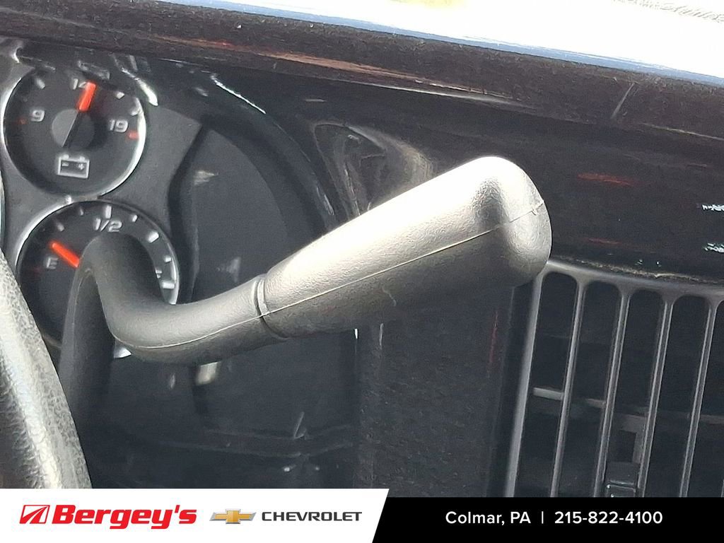 Used 2014 Chevrolet Express 1500 image 17