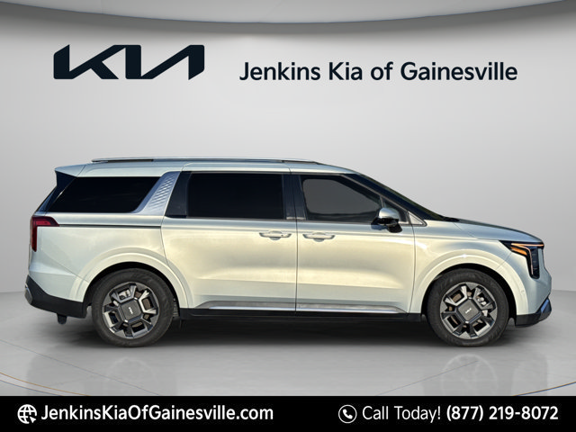 Used 2025 Kia Carnival SX FWD image 8