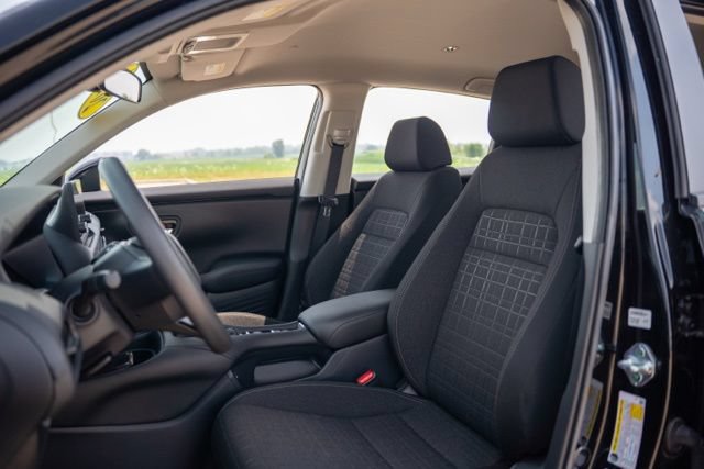 Used 2024 Honda HR-V LX image 16