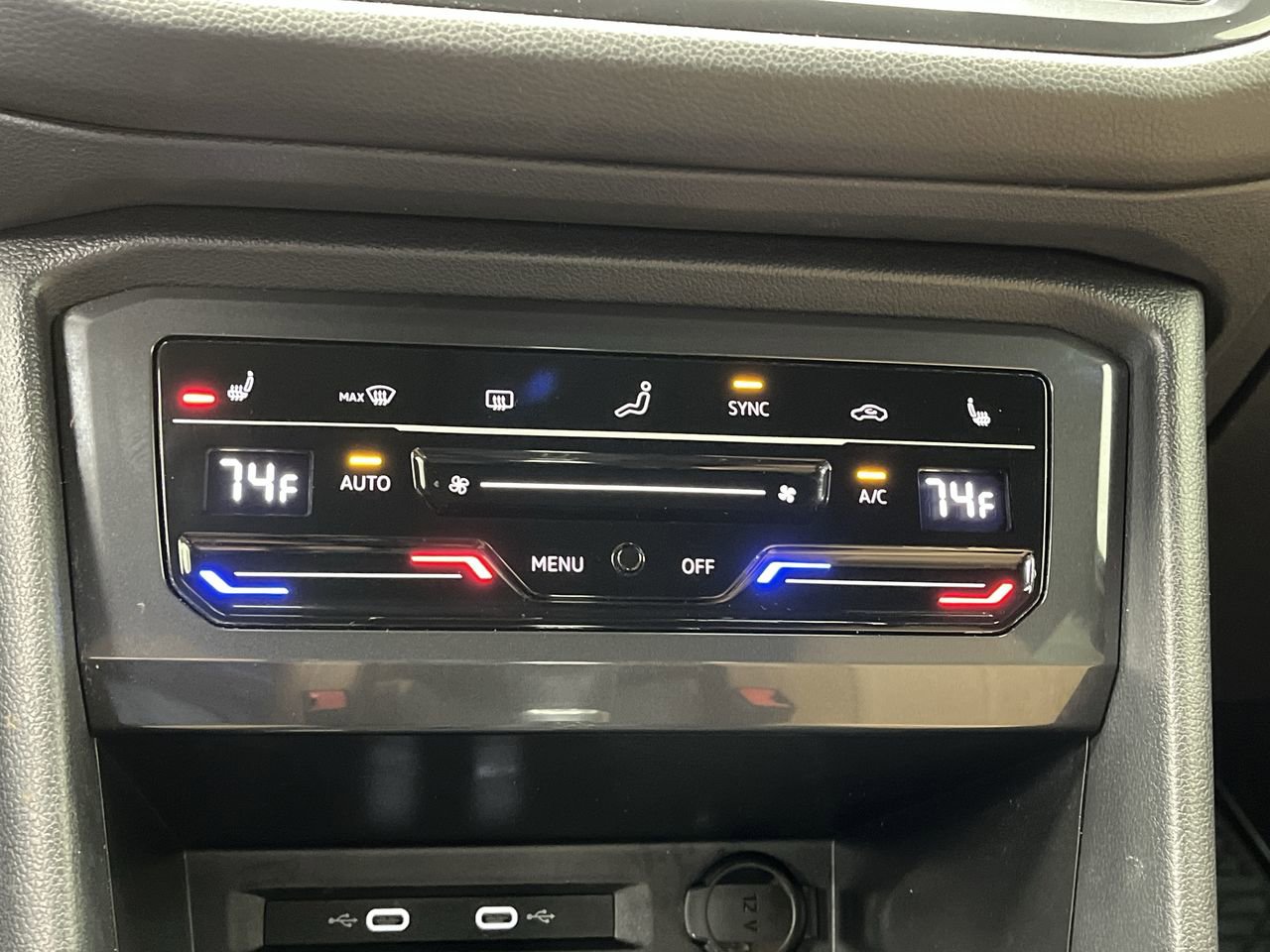 Used 2022 Volkswagen Tiguan SE AWD/4WD image 22