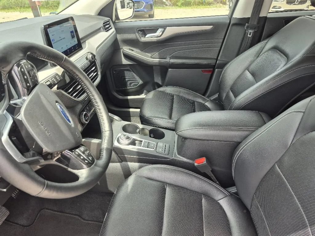 Used 2021 Ford Escape SEL FWD image 15