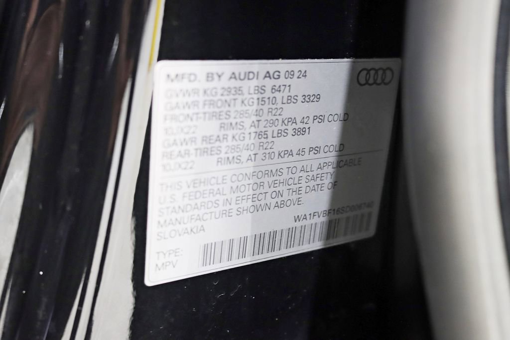 Used 2025 Audi Q8 Prestige AWD/4WD image 47