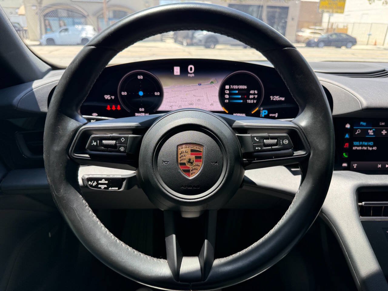 Used 2022 Porsche Taycan RWD image 38