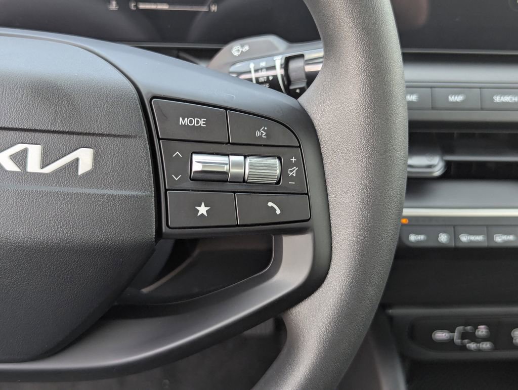 New 2026 Kia K4 LXS image 29