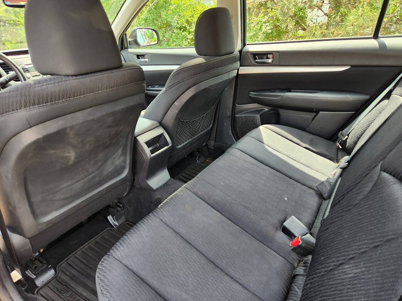 Used 2011 Subaru Legacy 2.5i Premium AWD/4WD image 19