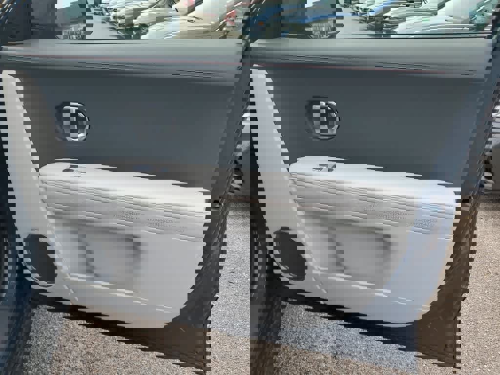 Used 2023 Hyundai Ioniq 5 SEL image 17