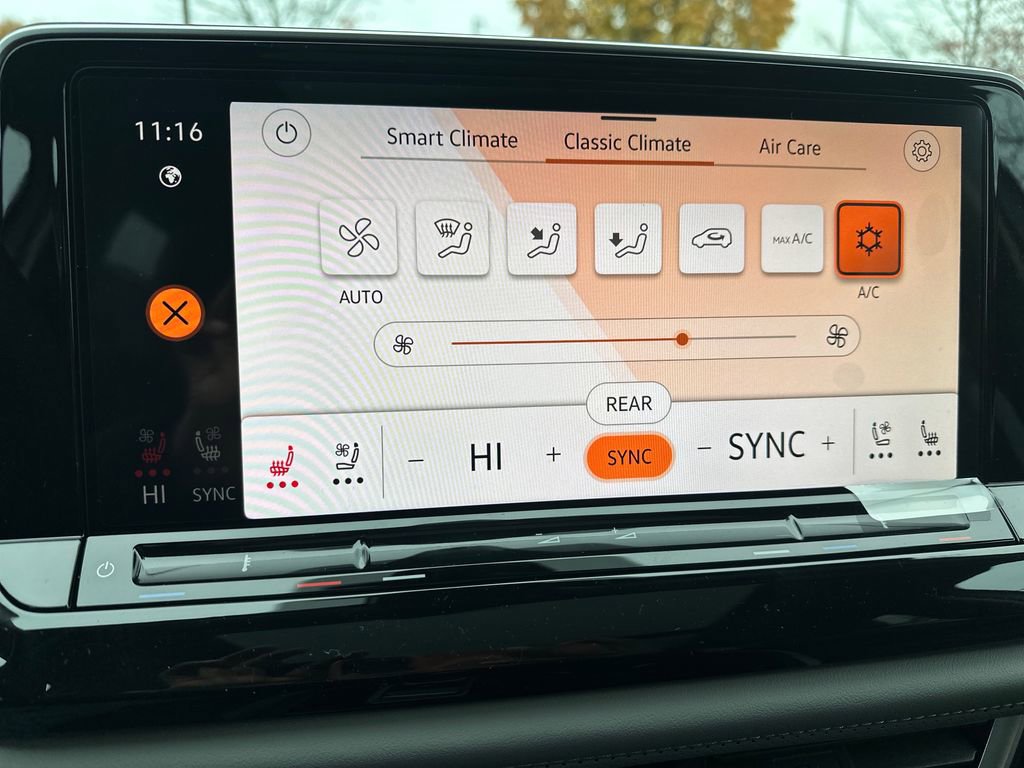 New 2026 Volkswagen Atlas Peak Edition image 11