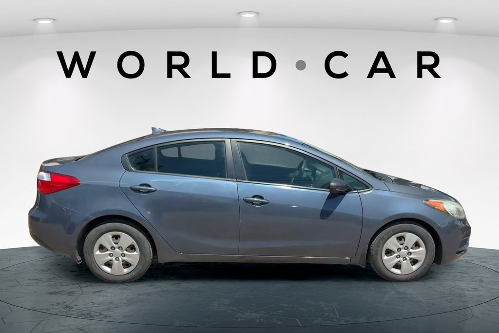 Used 2016 Kia Forte LX FWD image 3