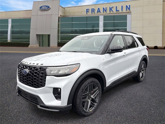 New 2026 Ford Explorer ST-Line w/ ST-Line Street Pack image 3