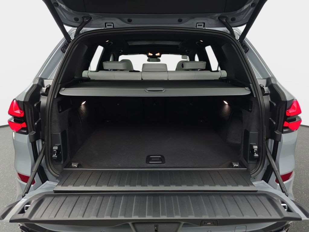 New 2026 BMW X5 xDrive40i w/ M Sport Package image 12