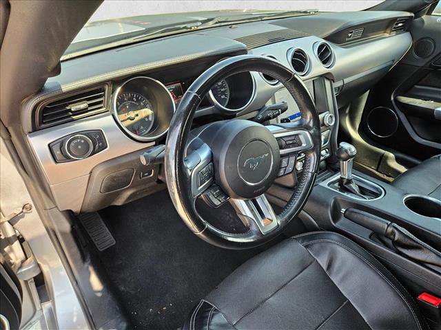 Used 2020 Ford Mustang Premium RWD image 9