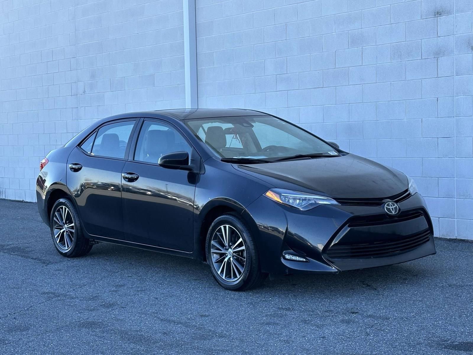 Used 2018 Toyota Corolla LE image 7