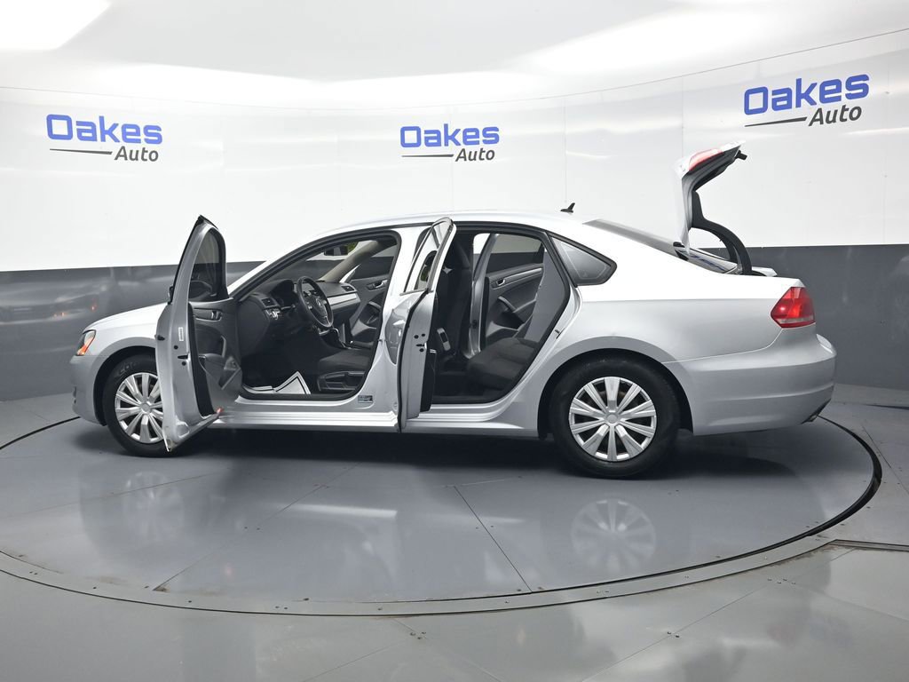 Used 2014 Volkswagen Passat 1.8T S image 48