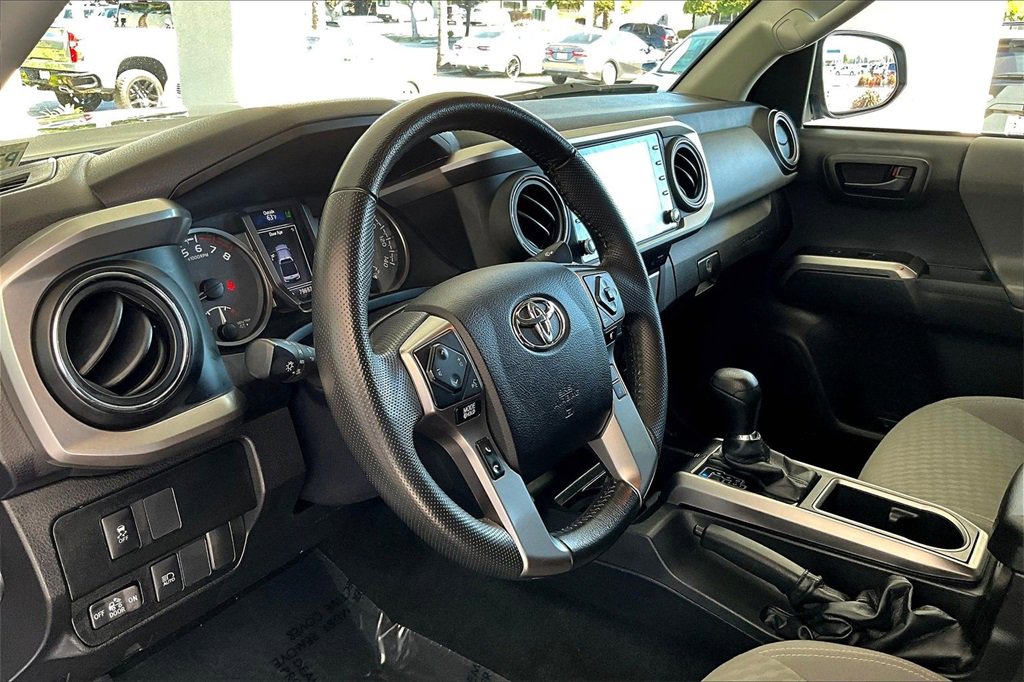 Used 2022 Toyota Tacoma SR5 image 18